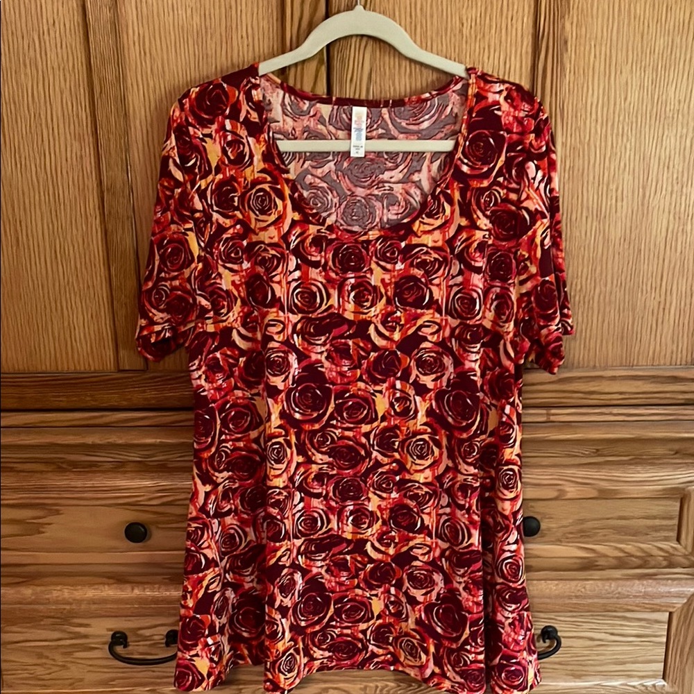 LuLaRoe Red Floral Perfect Tee
